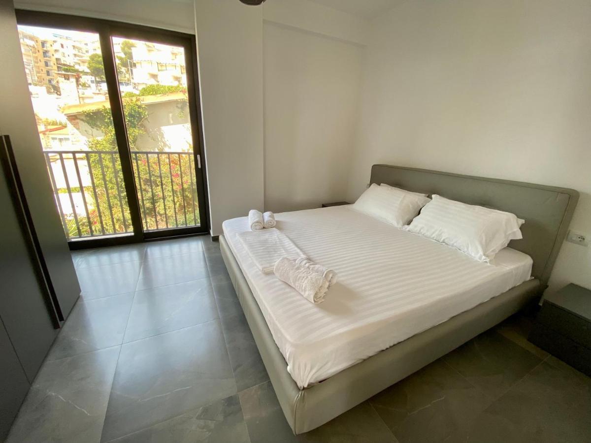 Sunset Beach 3 Bedroom Seaside Apartment Saranda